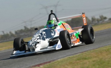 Juan Scoltore fue s&eacute;ptimo en la Formula Renault Metropolitana