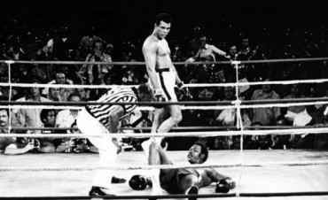 Hoy: Muhammad Al&iacute;, el mejor boxeador del mundo, tan grande como su ego