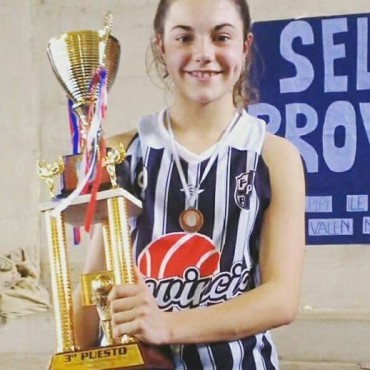 La jugadora alvearense Mercedes Fortain Fue convocada a la selecci&oacute;n de b&aacute;squet mayores de Olavarr&iacute;a