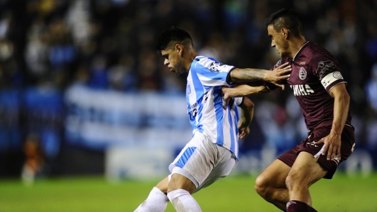 En la AFA del vale todo, van a rifar otro t&iacute;tulo: Racing y Lan&uacute;s jugar&aacute;n la Copa Bicentenario