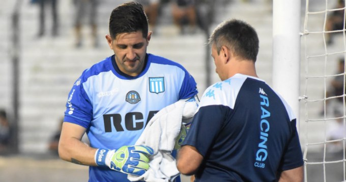 Orion rescindió su contrato con Racing y se fue