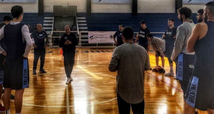Comenzó a entrenar la selección mayor de Básquet con Marcos Delía