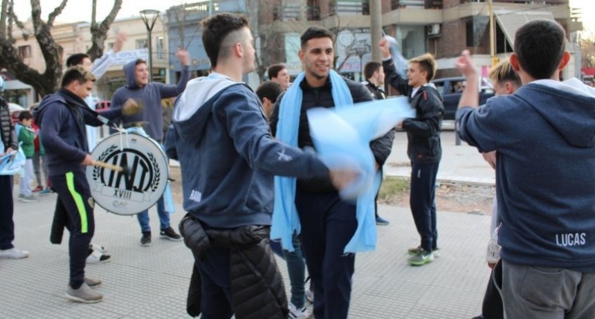 Saladillo salió a las calles luego de la victoria de Argentina