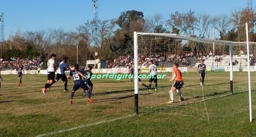 Defensores DC y Huracán pasaron a la final de Primera división