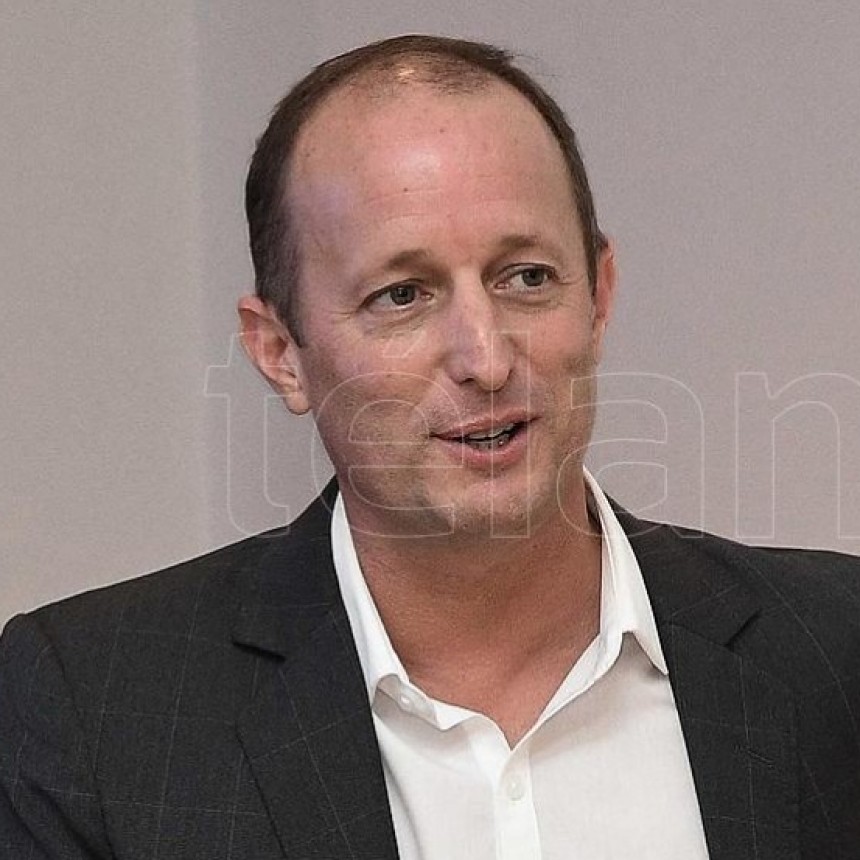 Martín Insaurralde confirmó que tiene coronavirus