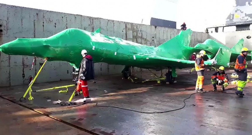 Denuncian a Mauricio Macri por la compra a Francia de aviones militares que no volaban