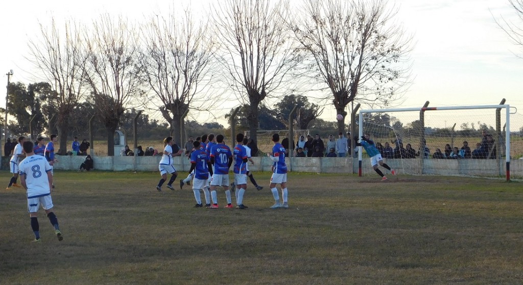 Fútbol Mayor: Se jugaron los partidos de “ida” de las Semifinales