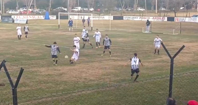 Fútbol: Huracán se adelantó en la serie final, 1 a 0 ante Argentino