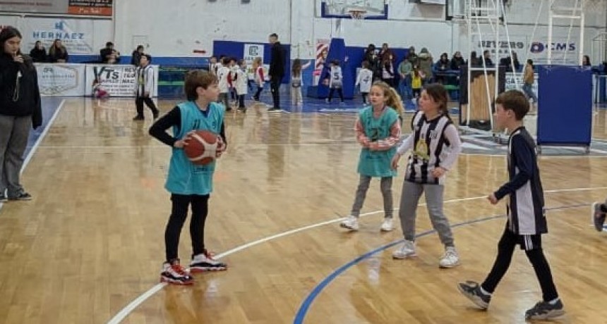 Básquet: Encuentro de Escuelitas con Urso y Comercio (A)