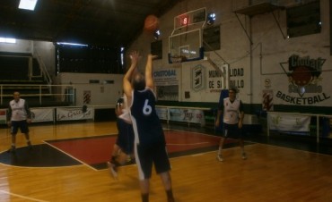 Saladillo perdi&oacute; ante Maxi Mercedes por la Liga de Veteranos