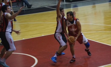 Ciudad de Saladillo mantuvo su invicto en el Torneo de Primera Divisi&oacute;n