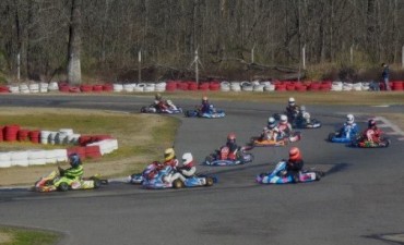 Dar&iacute;o Mart&iacute;nez en lo m&aacute;s alto del campeonato de Apakart 