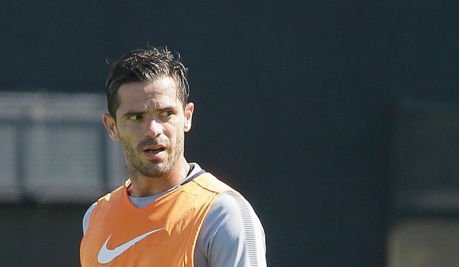 Gago estuvo en el entrenamiento de Boca