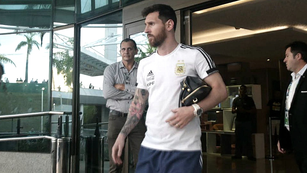 Messi ya descansa en Rosario, pero todavía retumban sus declaraciones contra la Conmebol 