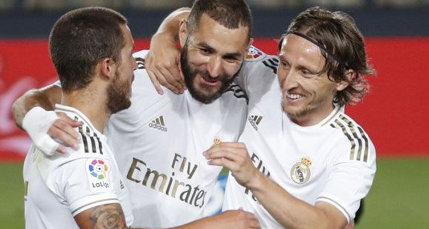 El líder Real Madrid visita al Alavés en el cierre de la fecha en España