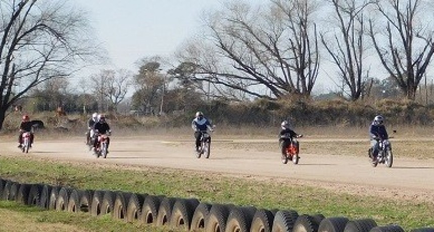 Club de Motos Antiguas de Saladillo con extensa actividad