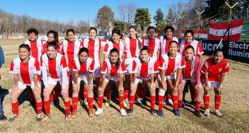 Fútbol Femenino: Alvear FC semifinalista en Primera División 