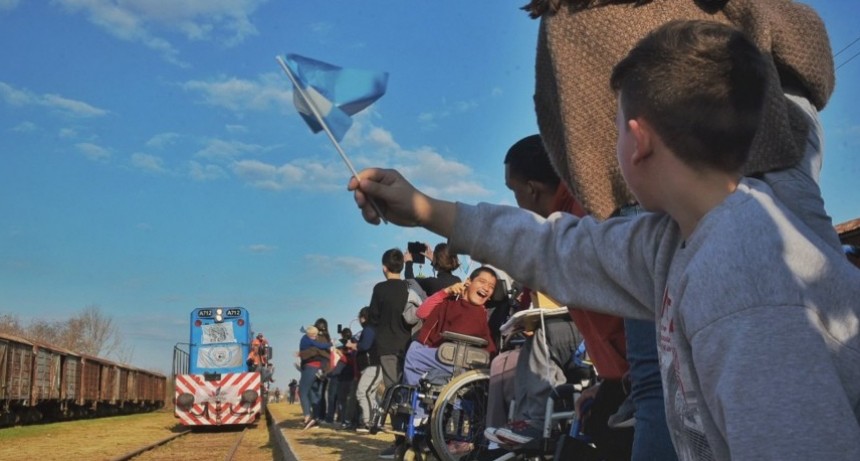  Después de 30 años, vuelve un tren de pasajeros a San Antonio de Areco 