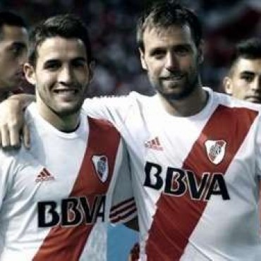 Cavenaghi y Mayada ser&aacute;n titulares en la final de la Libertadores