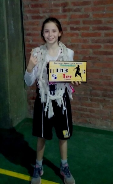 Belen Rojas se consagro campeona en sub13 con un equipo de Alvear