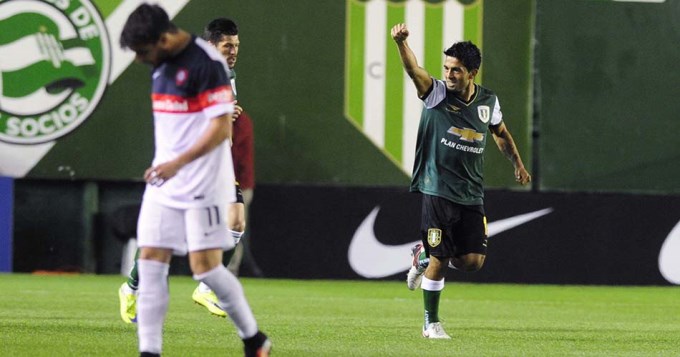 Banfield madrugó al Cuervo y se quedó con la victoria