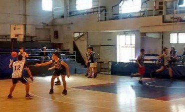 Con tres saladillenses entrenó la preselección sub13 de la ABCH