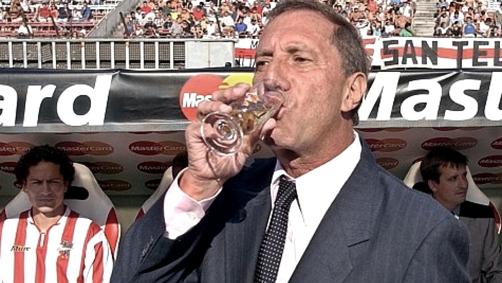 Se cumplen 48 años del debut de Carlos Bilardo como entrenador