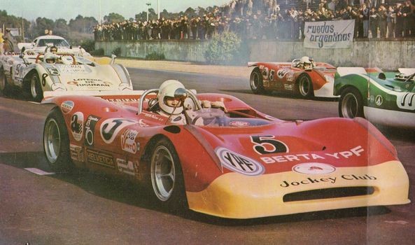 Efemérides: Se cumplieron  50 años del gran festival automovilístico en el Autódromo de Las Flores