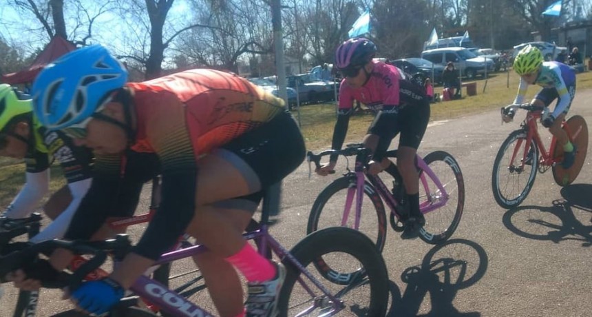 Ciclismo: Saladillenses corrieron en Tapalque