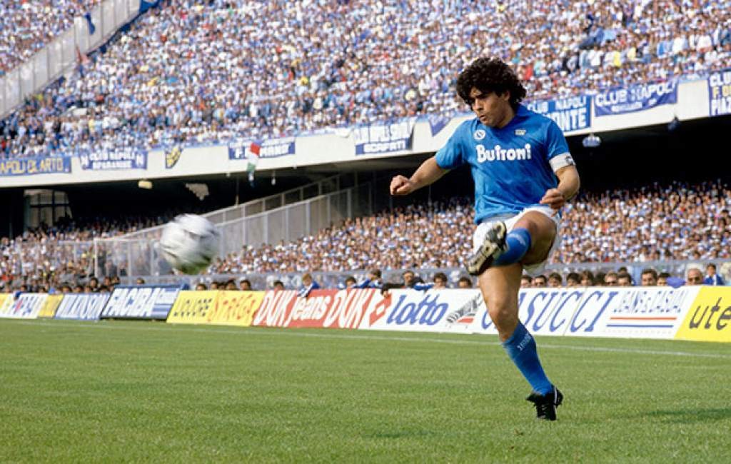 El olvidado debut de Maradona en Napoli contra River 