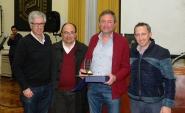 Entregaron el reconocimiento de Ciudadano Distinguido a Fabián Giustozzi