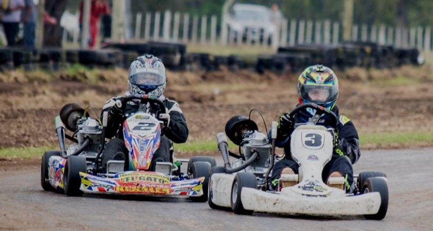Saladillenses corrieron en Las Flores