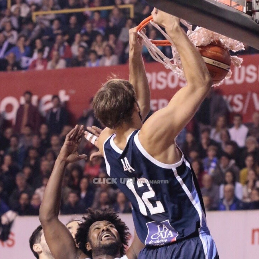 Con Marcos Delía la selección Argentina enfrenta hoy a Puerto Rico