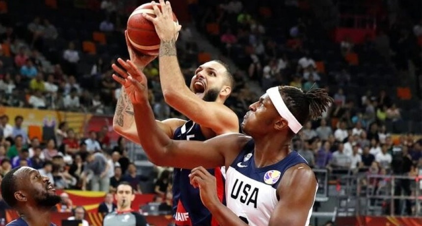 Argentina ante Francia en la semifinal del Mundial China 2019