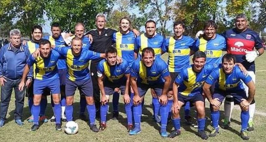 Defensores de la Chacarita y Jacobo Urso juegan la final de Veteranos