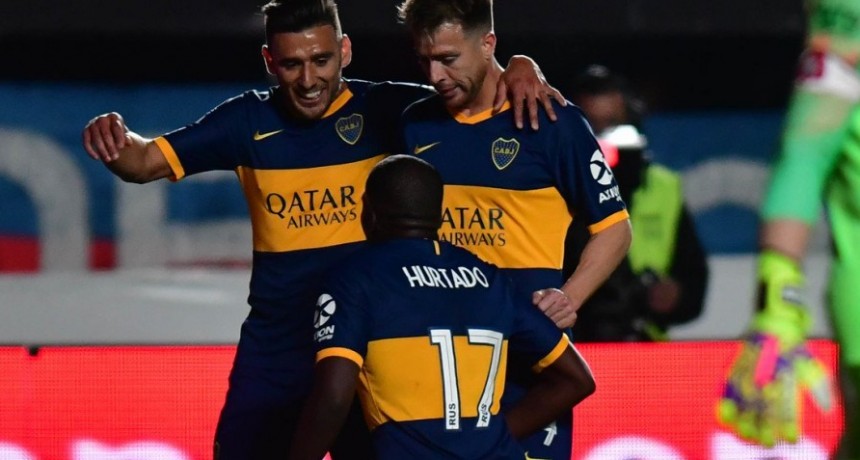 Boca derrotó a San Lorenzo en el clásico y recuperó la cima de la Superliga
