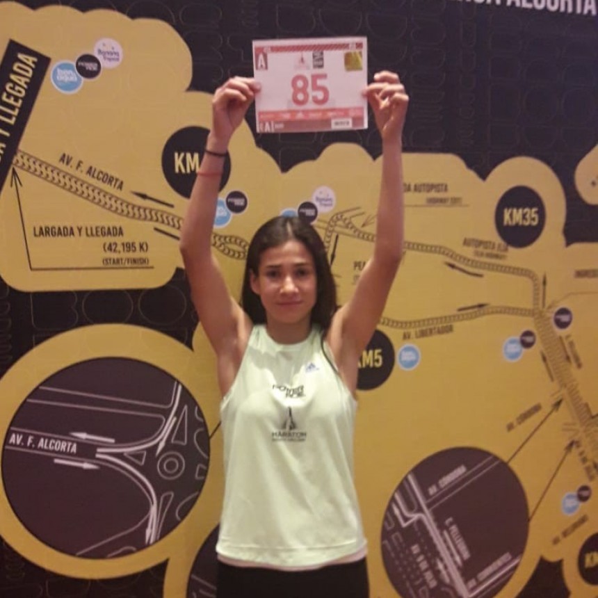 Gran carrera de Francisca Almirón en los 42K de Buenos Aires