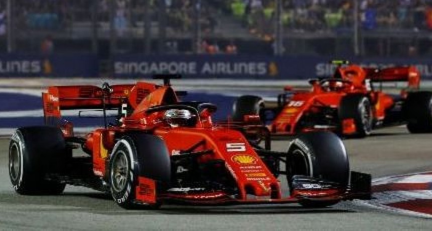 Vettel vuelve a ganar en la F1 tras más de un año y Ferrari suma tres seguidas