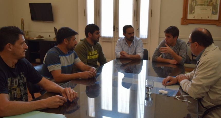 Asociación de motocross se reunió con Salomón