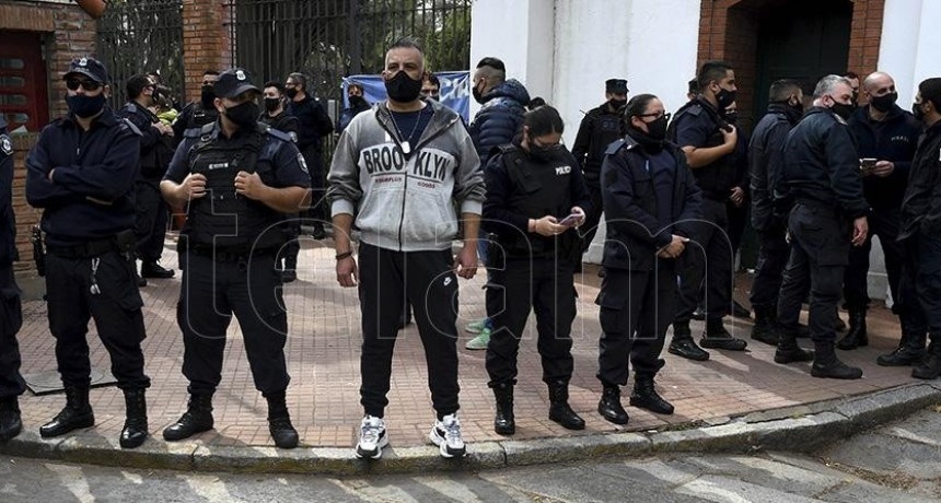 Firme repudio desde los ámbitos políticos y gremiales a la protesta policial en Olivos