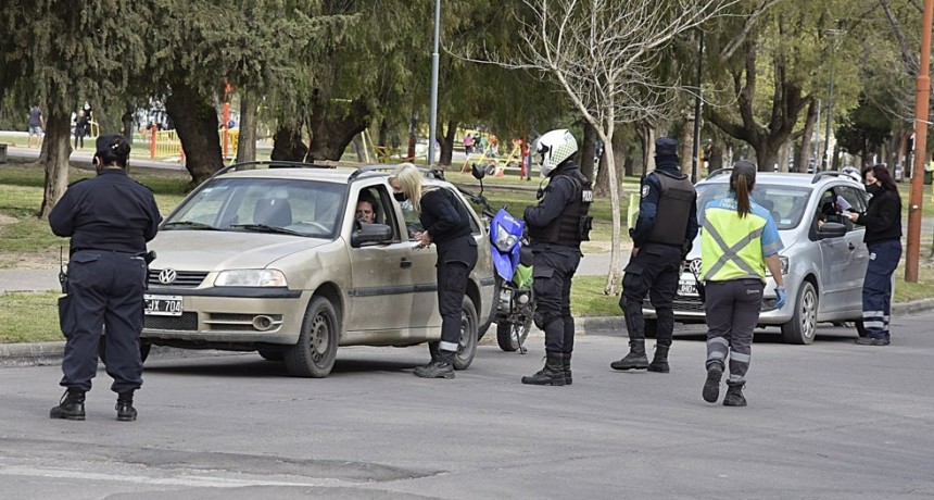 Trece provincias permitieron celebrar el Día del Estudiante y la primavera con controles especiales