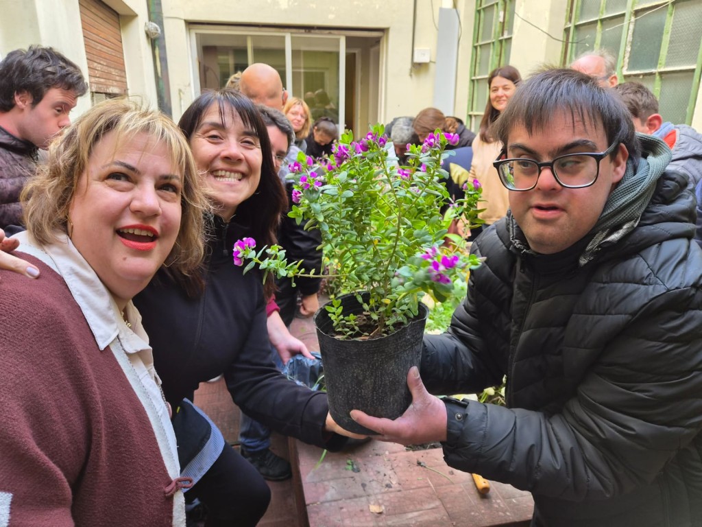 &iexcl;FELIZ PRIMAVERA! LA CES Y CETIDIM COMPARTIERON UNA JORNADA DE INTEGRACI&Oacute;N
