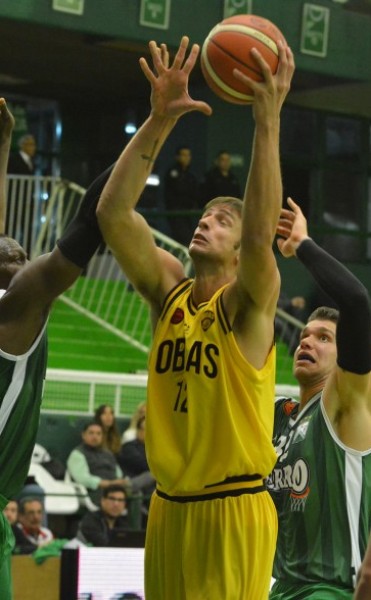 Obras Basket venci&oacute; a Ferro en el Etchart con 13 de Marcos Del&iacute;a