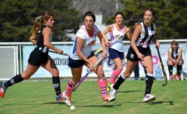 Las Mamis del Saladillo Hockey en Torneo nacional