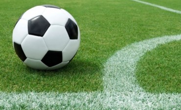 El puntero Argentino ante Huracán en la octava fecha del Clausura