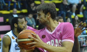 Obras volvi&oacute; a la victoria ante Bah&iacute;a Basket