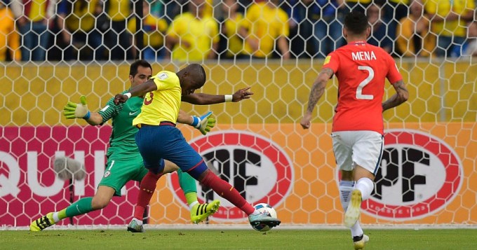 Ecuador bailó a Chile y se acomodó