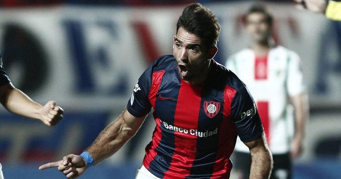 El Ciclón pasó por arriba a Palestino