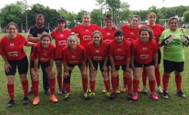 Defensores DC recibió a La Lola en encuentros amistosos