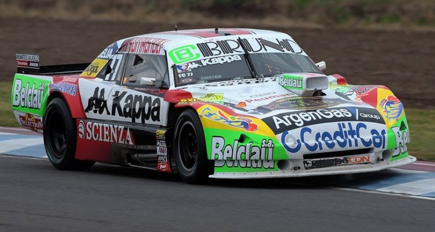 Juan Martín Bruno no pudo completar la final del TC en Olavarría
